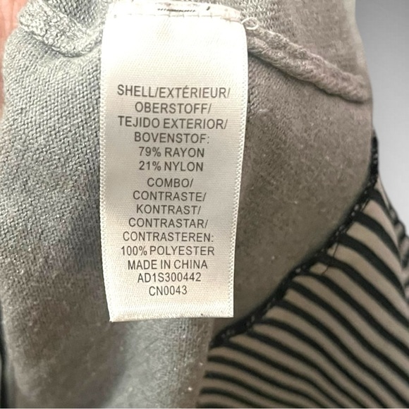 ADRIANNA PAPELL Women's Gray Sweater with Striped Fooler Layer | EUC - Picture 6 of 6